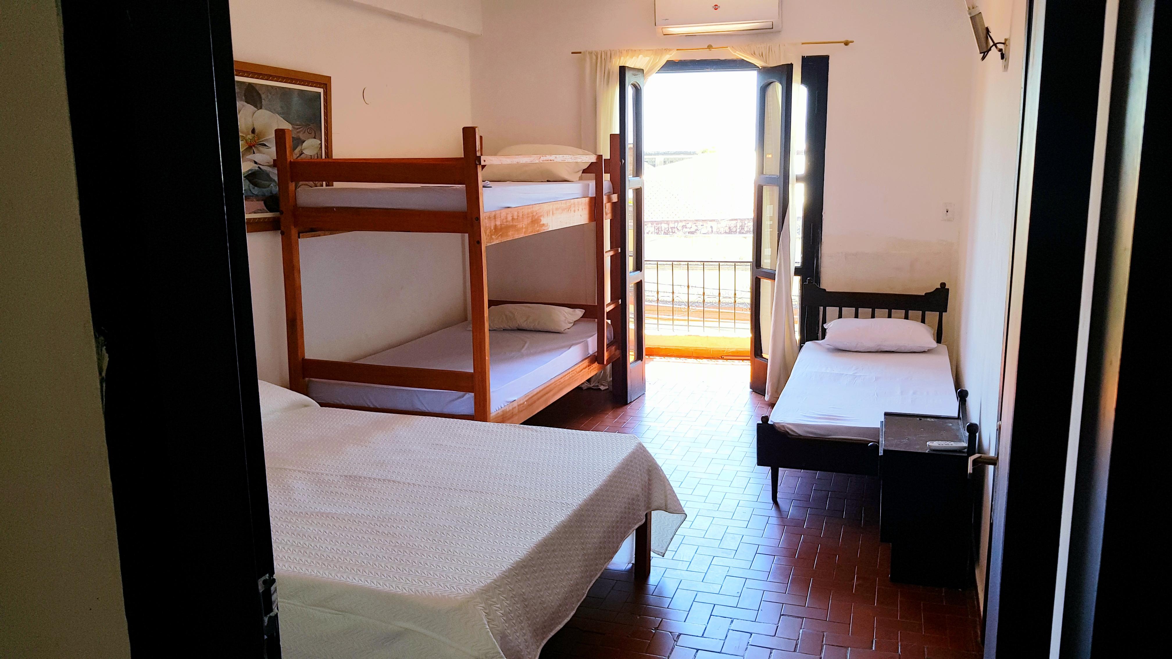 Costanera Hostel Асунсьон Экстерьер фото