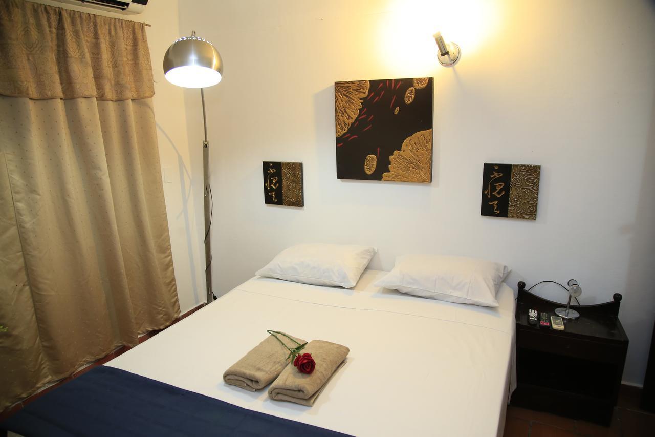 Costanera Hostel Асунсьон Экстерьер фото