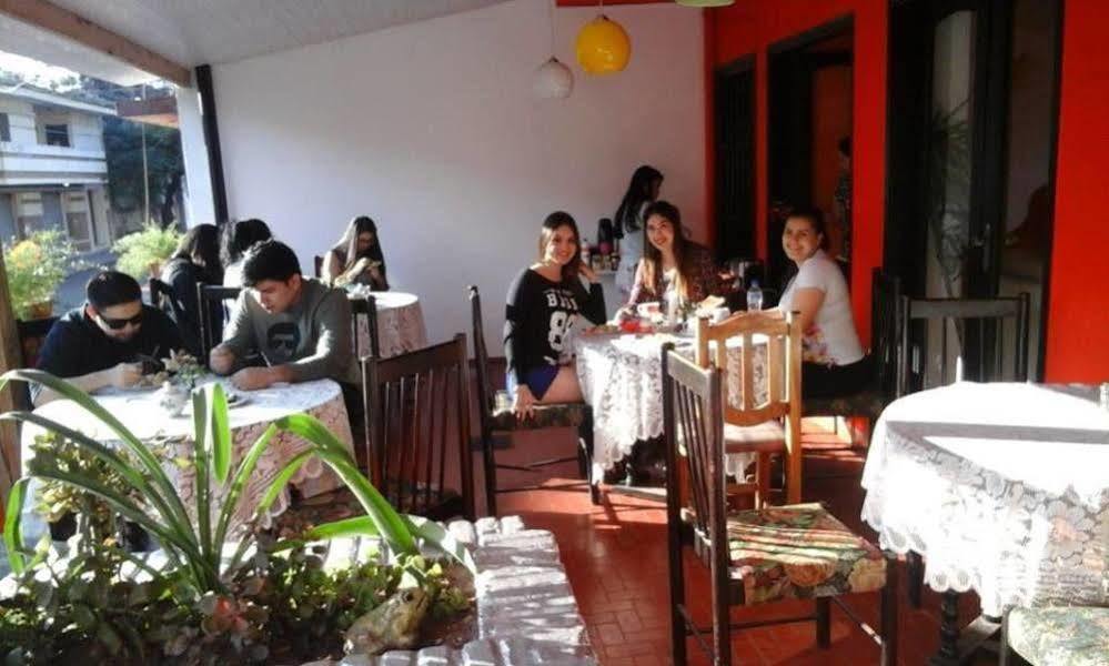 Costanera Hostel Асунсьон Экстерьер фото