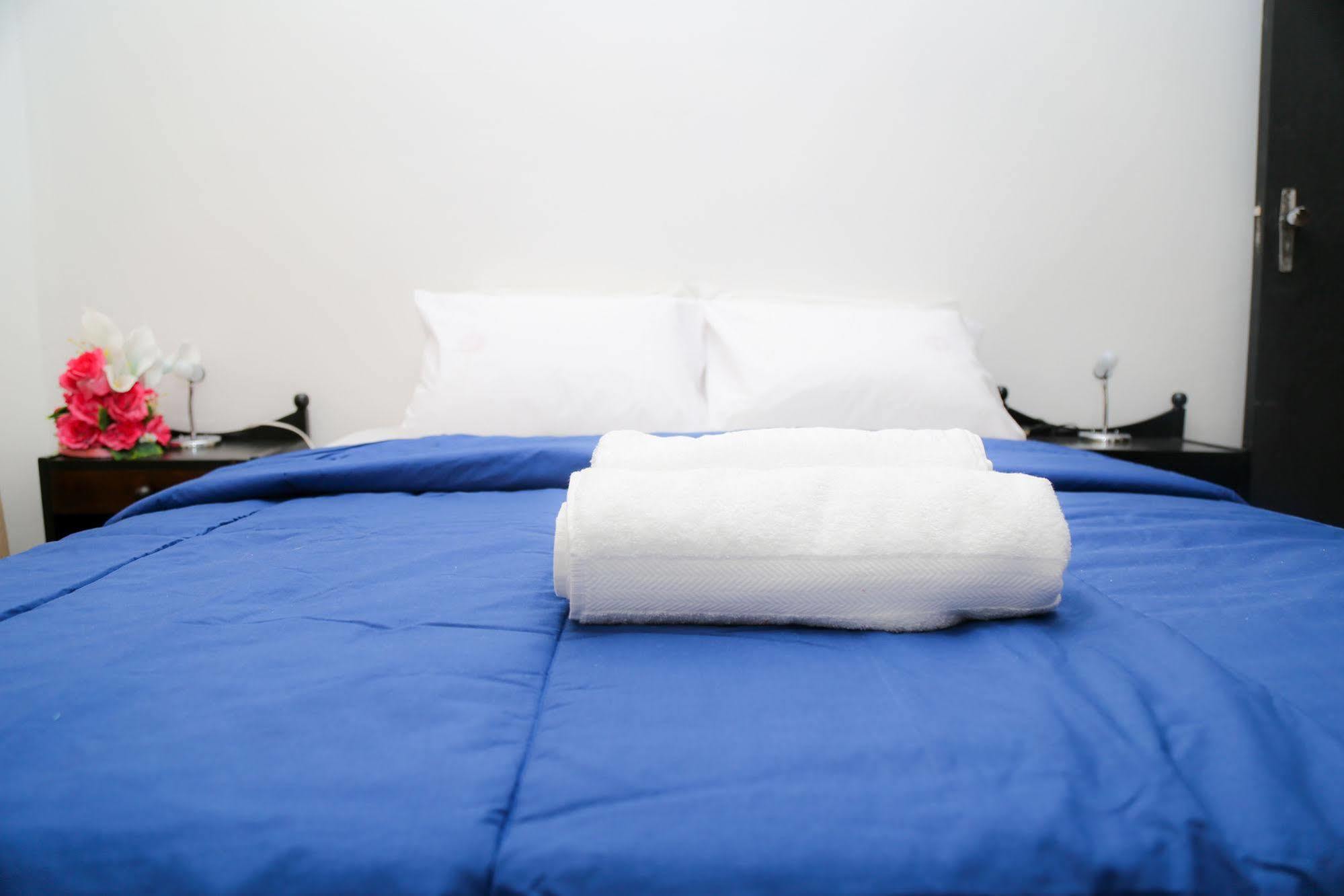 Costanera Hostel Асунсьон Экстерьер фото